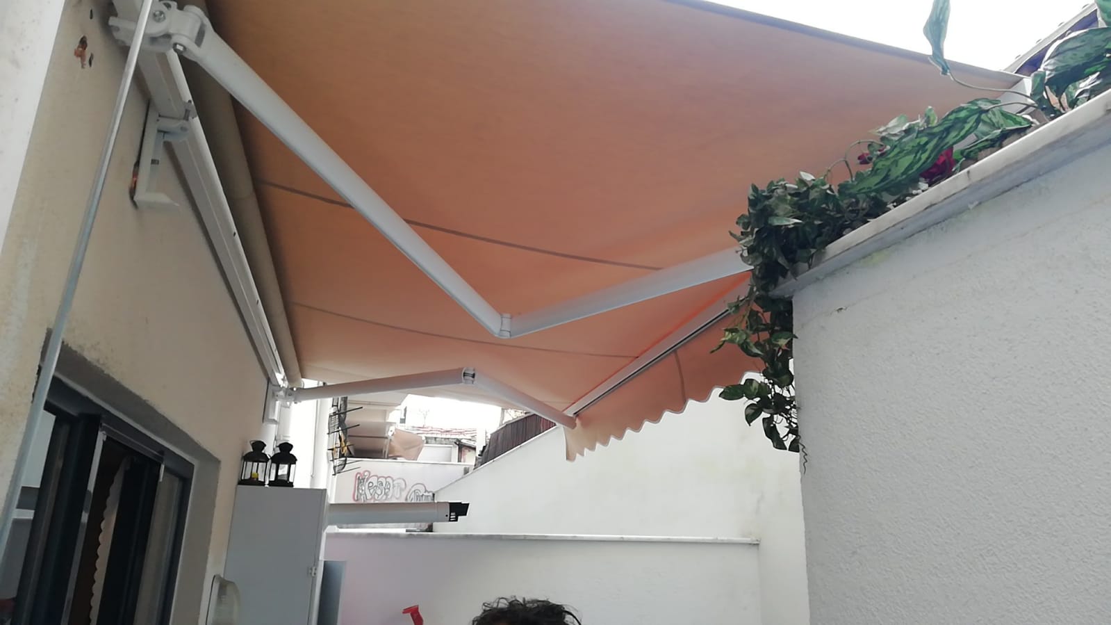 Gölgelik Mafsallı Tente